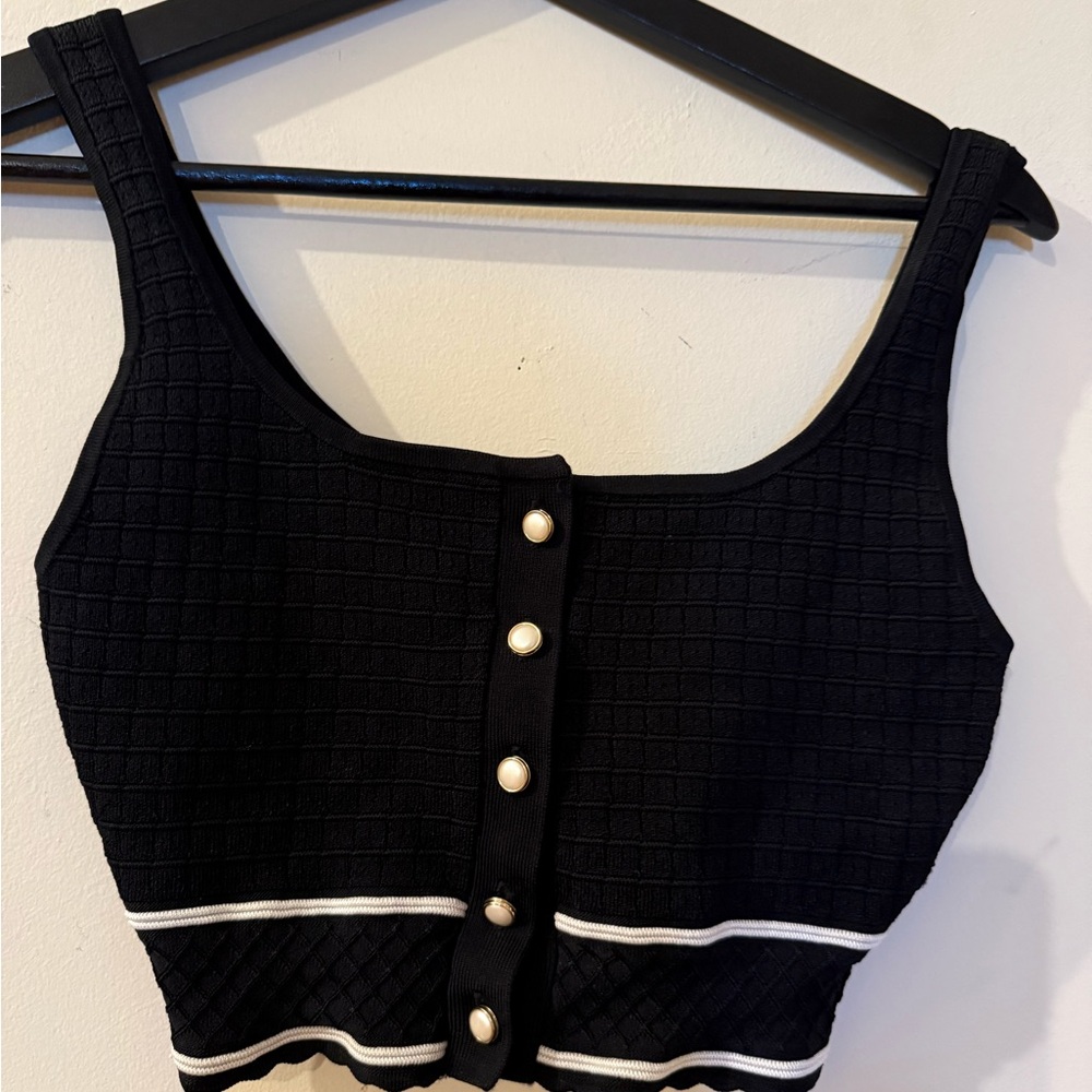 Babaton Black Textured Tank Top with White Accents